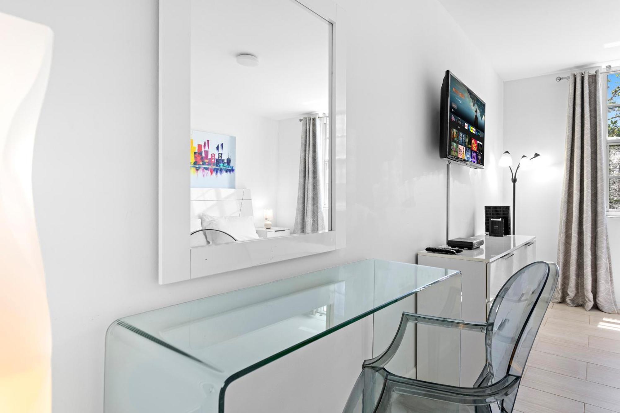 Yacht Club 2 Bedroom And 2 Bathroom With Baby Crib & Free Parking